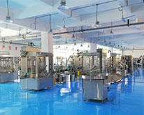 醬料灌裝生產(chǎn)線廠房一角